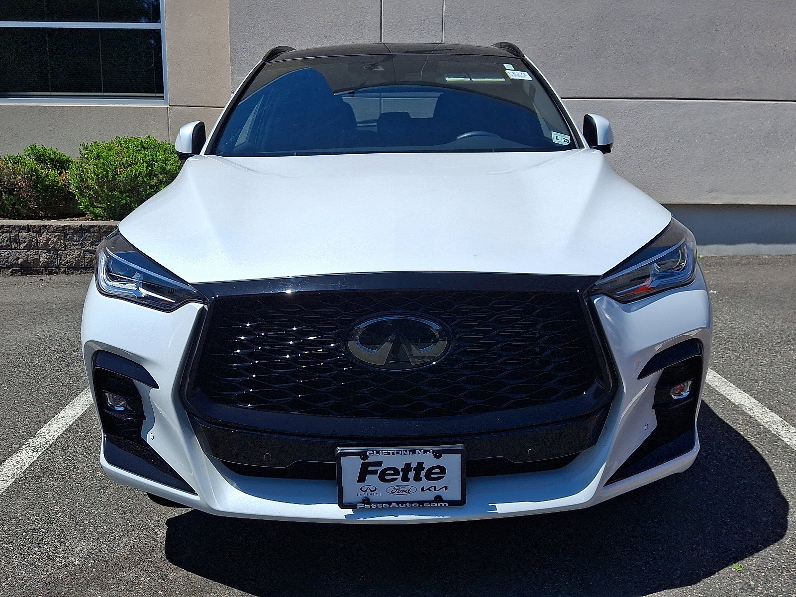 Certified 2023 INFINITI QX50 Sport AWD/4WD image 2