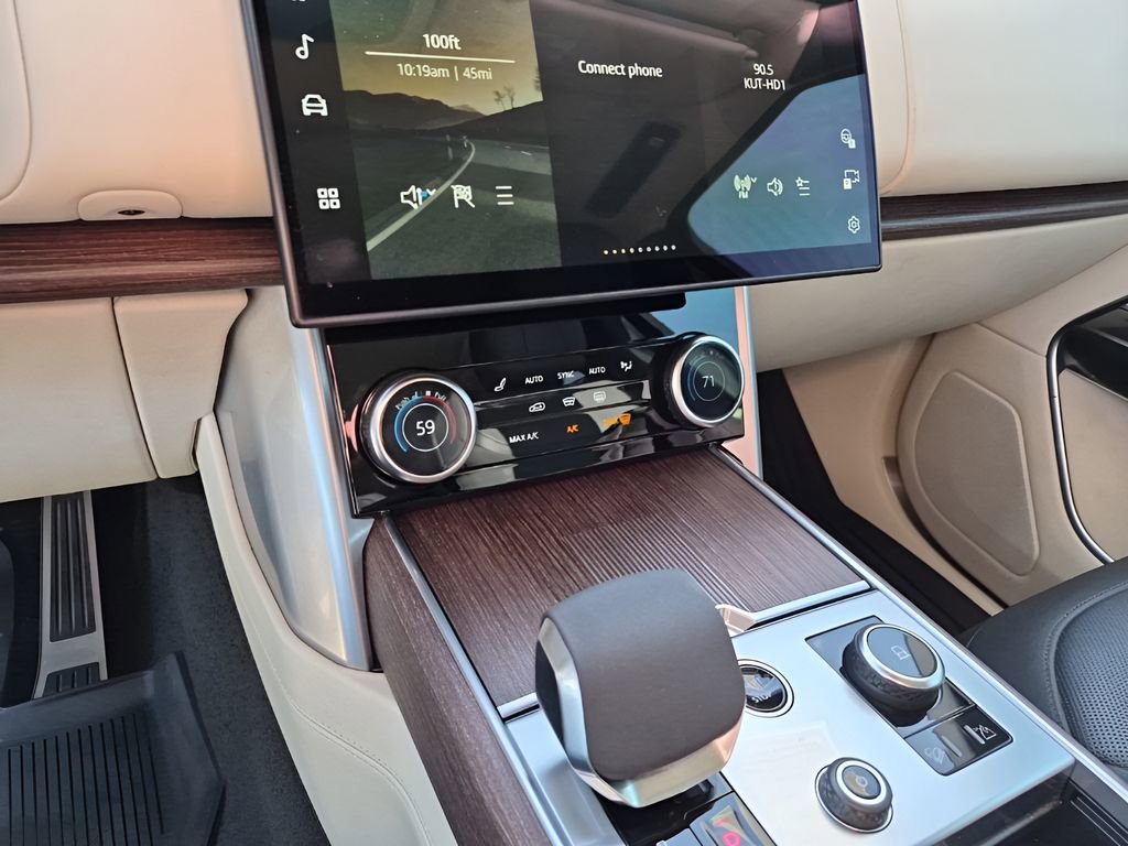 Used 2023 Land Rover Range Rover Autobiography image 40