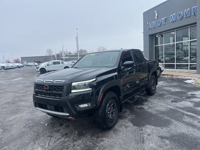 Used 2025 Nissan Frontier PRO-4X image 2