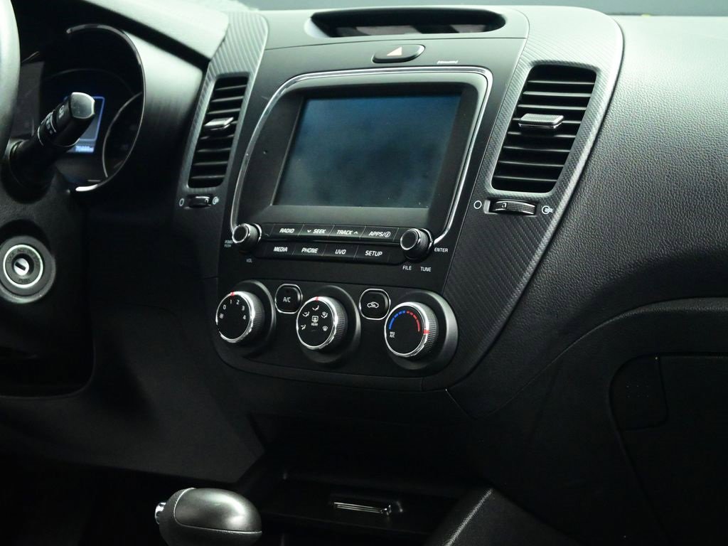 Used 2018 Kia Forte S image 34