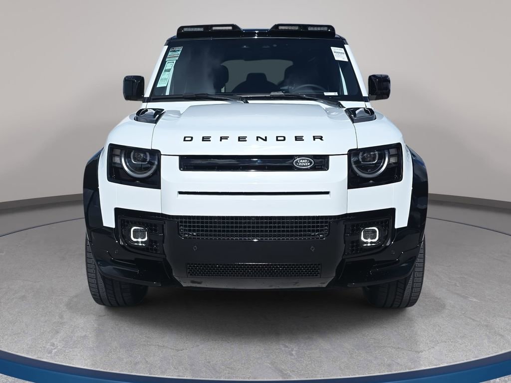 New 2026 Land Rover Defender 110 V8 image 2