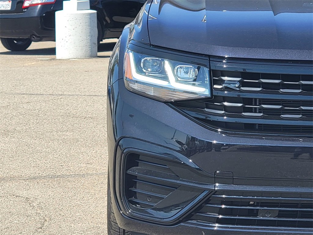 Used 2023 Volkswagen Atlas SEL R-Line image 3