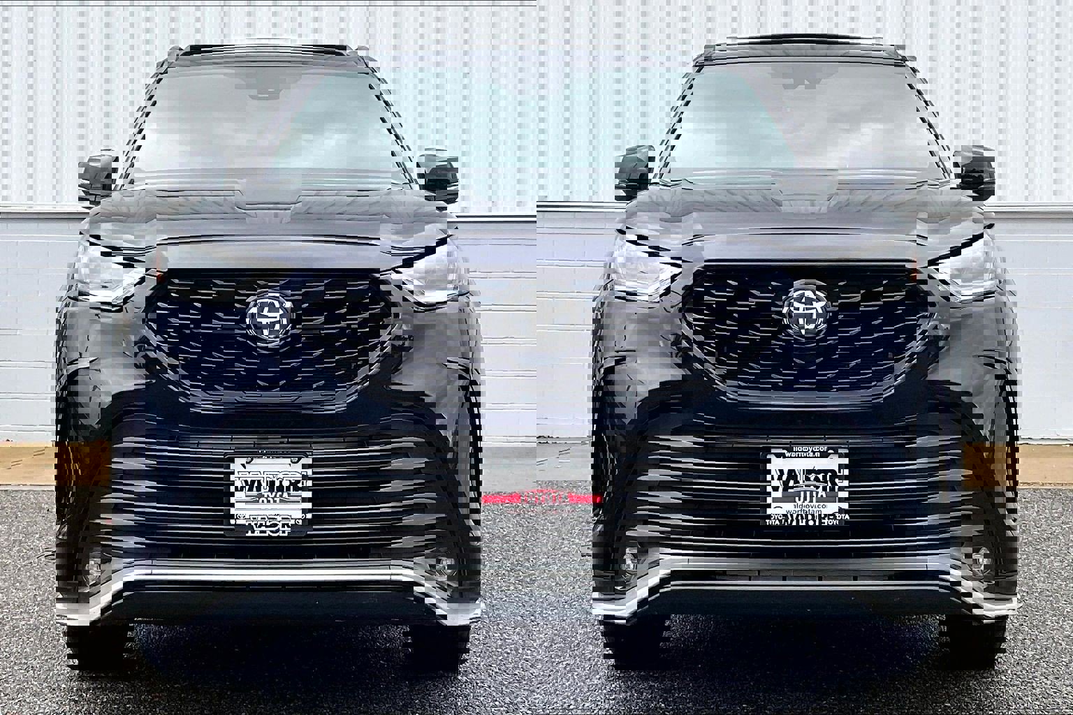 Used 2023 Toyota Highlander XSE image 3