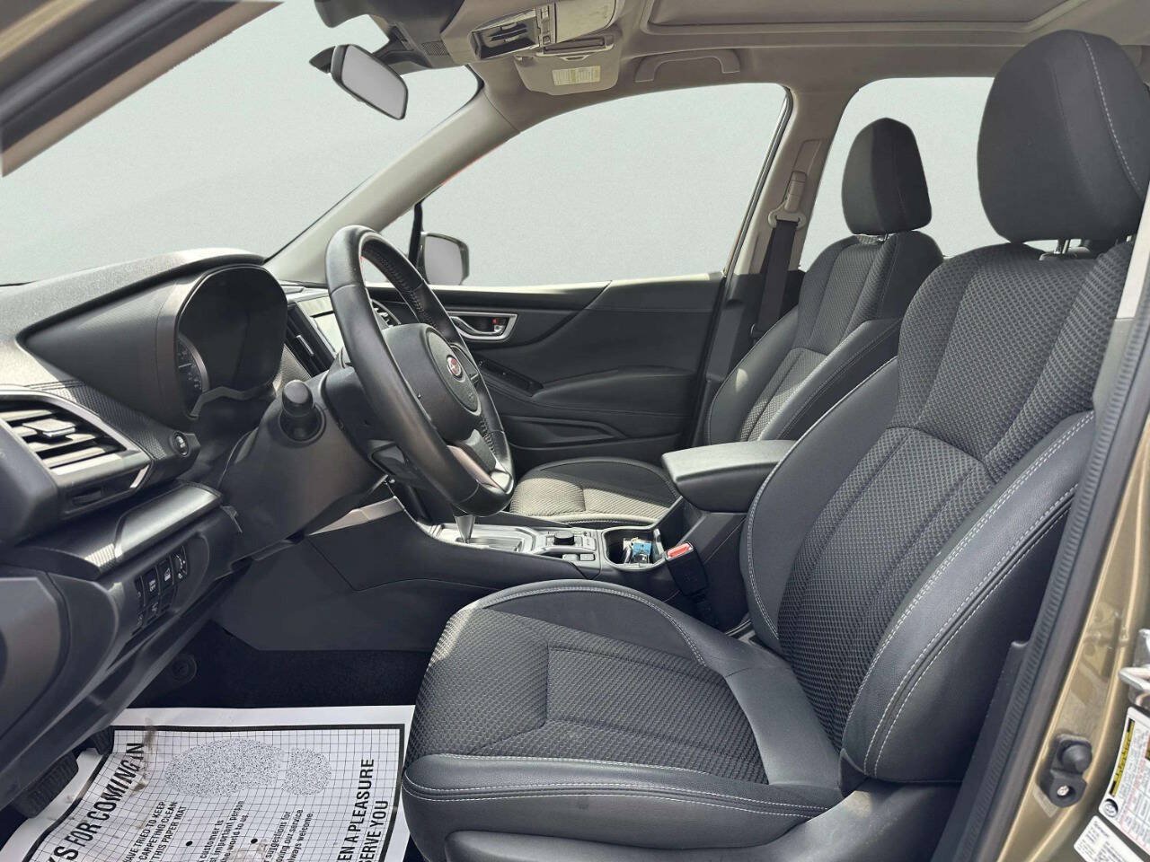 Used 2023 Subaru Forester Premium AWD/4WD image 9
