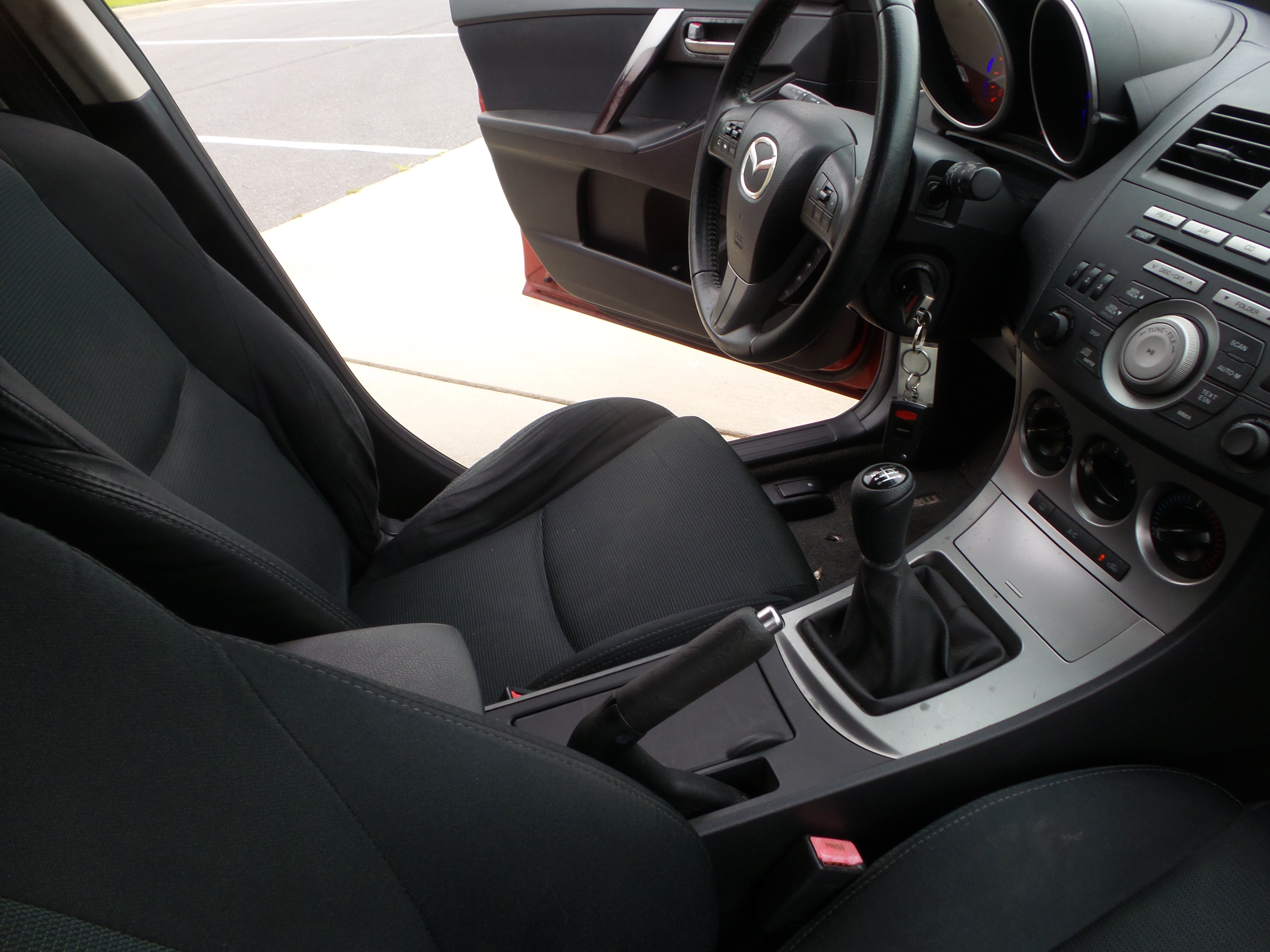 Used 2011 MAZDA MAZDA3 s Sport FWD image 16