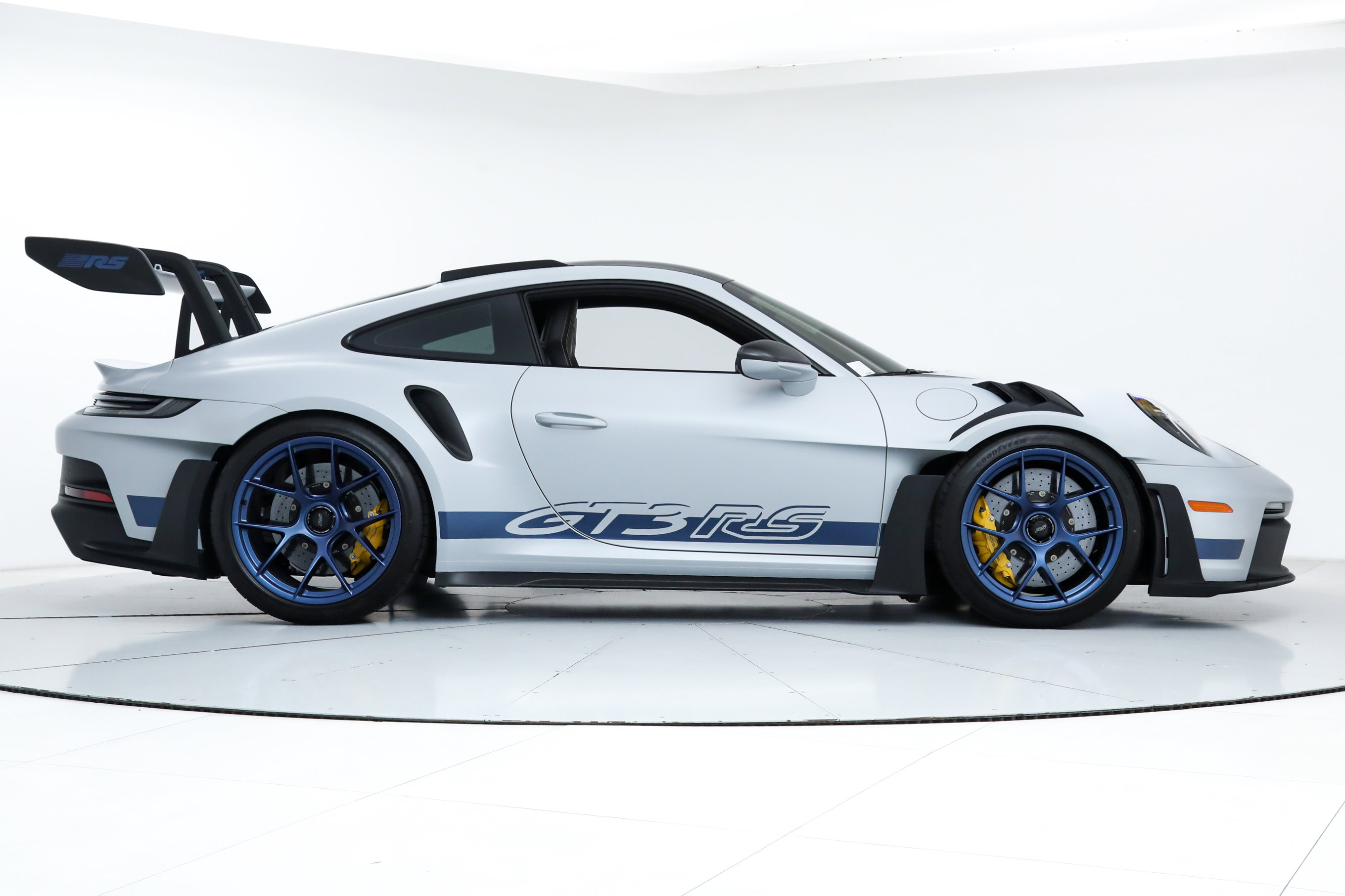 Used 2025 Porsche 911 GT3 RS image 6