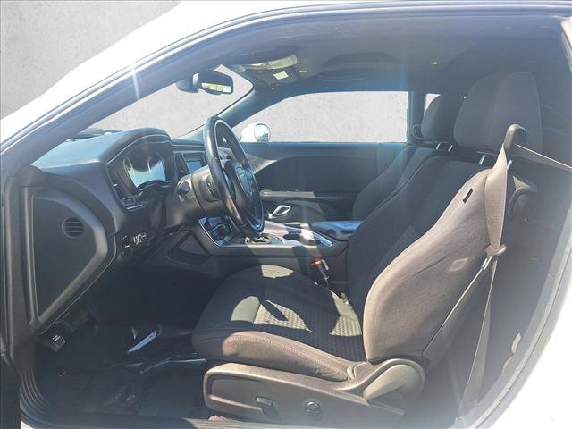 Used 2018 Dodge Challenger SXT RWD image 10