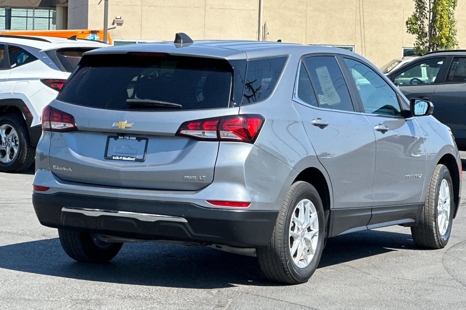 Used 2023 Chevrolet Equinox LT image 4
