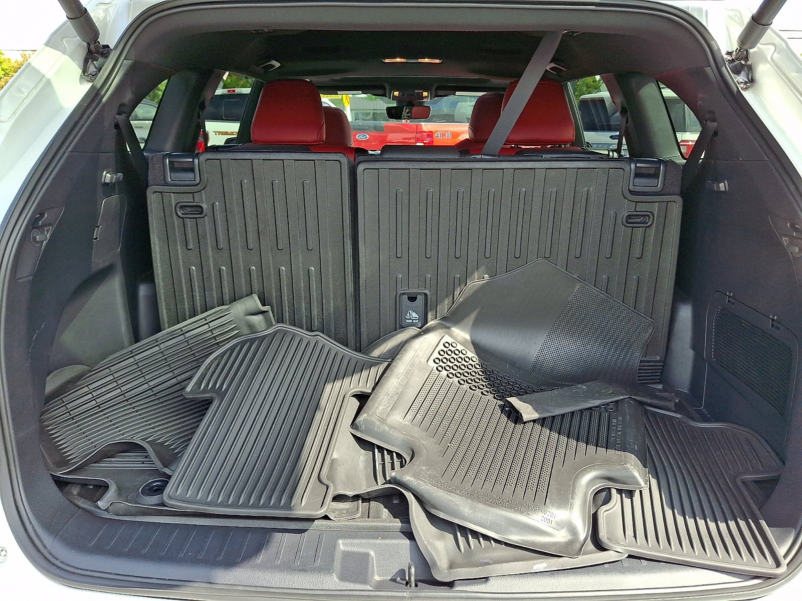 Used 2024 Toyota Highlander XSE AWD/4WD image 28