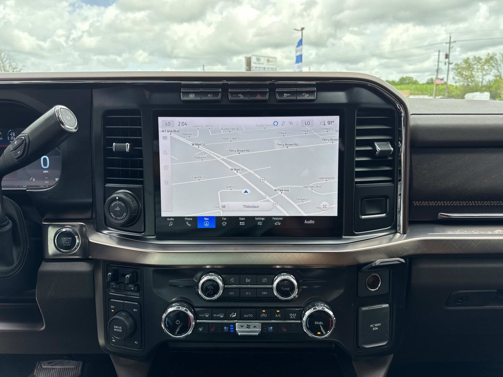 Used 2024 Ford F250 King Ranch w/ Chrome Package AWD/4WD image 25
