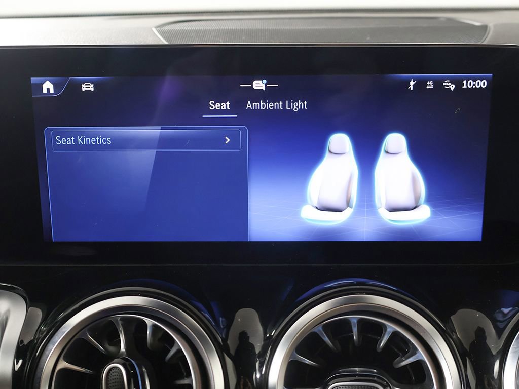 Used 2024 Mercedes-Benz GLB 250 4MATIC w/ Driver Assistance Package image 46
