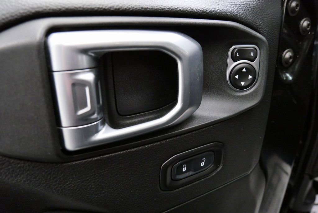 Used 2020 Jeep Wrangler Unlimited Sahara w/ Dual Top Group image 14