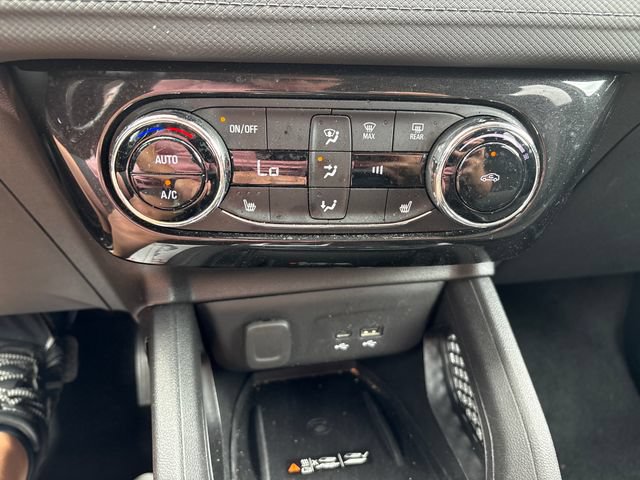 Used 2024 Chevrolet TrailBlazer LT w/ Convenience Package AWD/4WD image 16