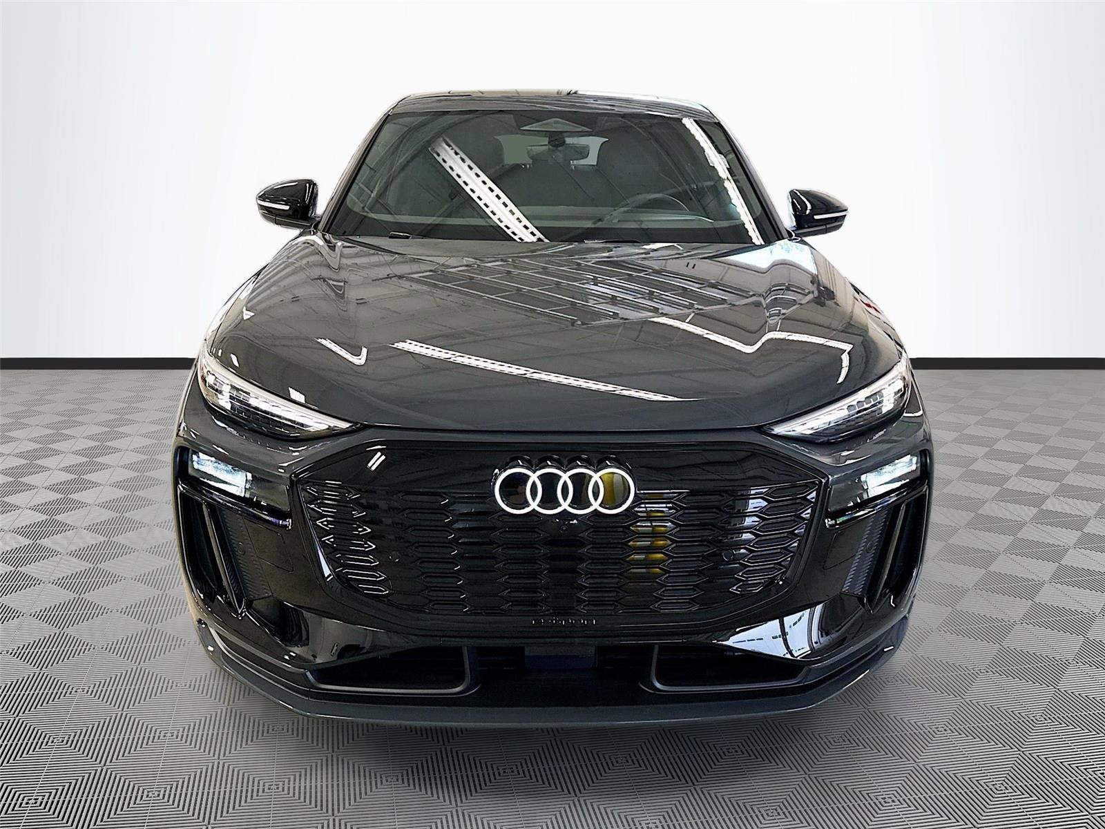 Used 2027 Audi Q6 e-tron Premium Plus AWD/4WD image 2