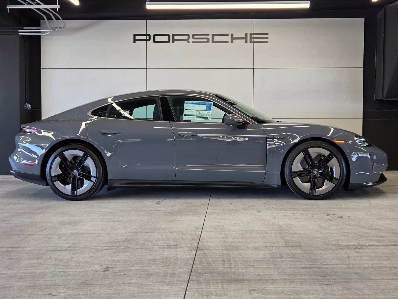 Used 2025 Porsche Taycan Turbo S image 29