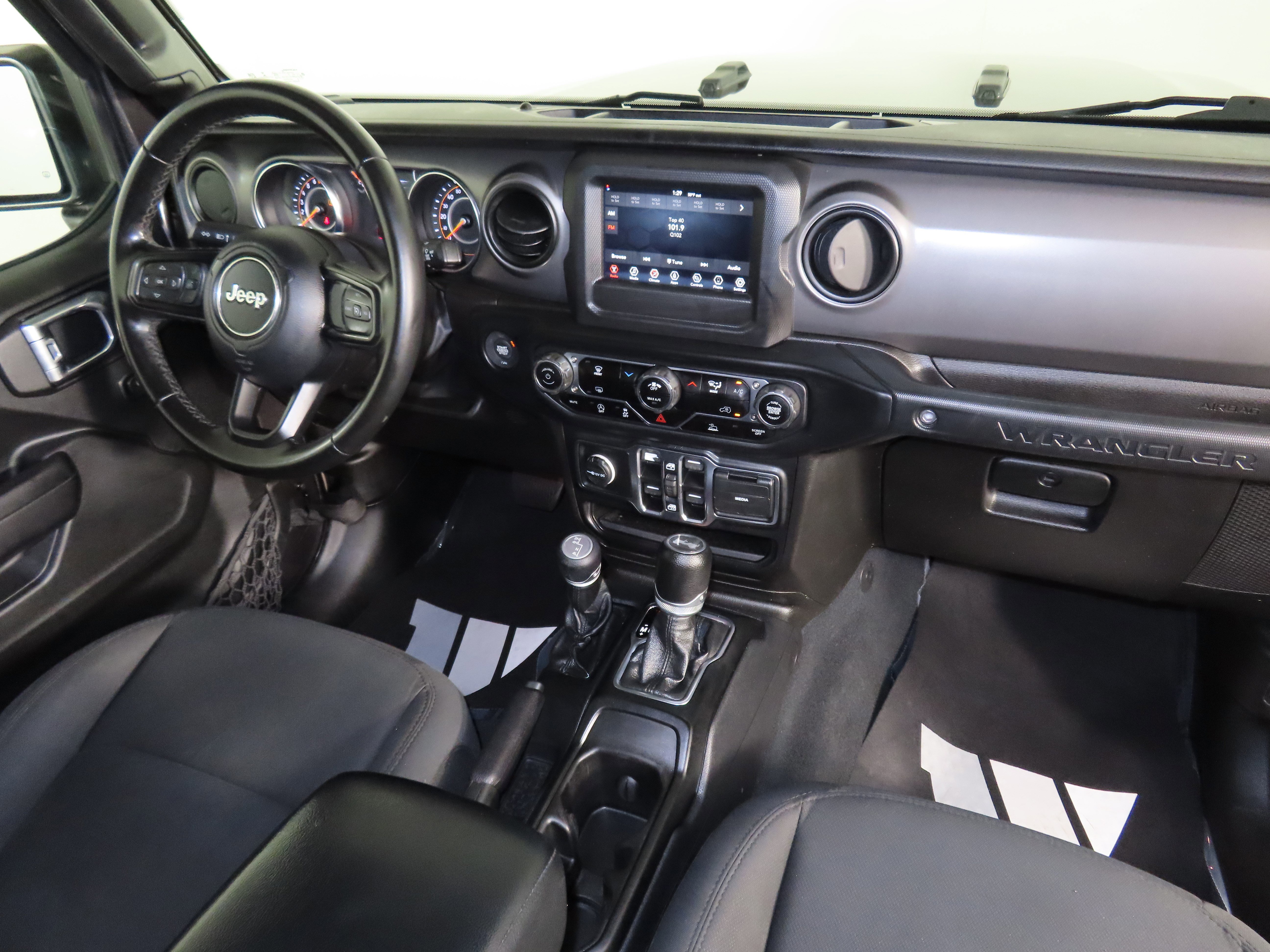 Used 2022 Jeep Wrangler Unlimited Sport image 34