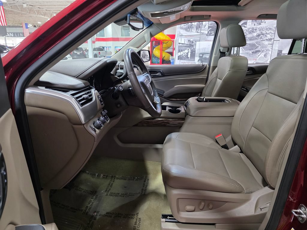 Used 2018 GMC Yukon SLT w/ Premium Edition AWD/4WD image 14