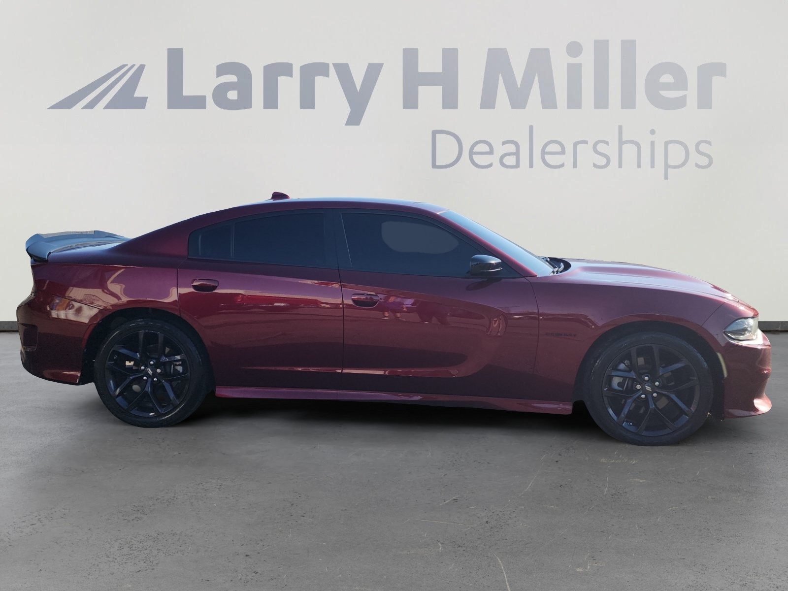 Used 2022 Dodge Charger R/T w/ Blacktop Package RWD image 6