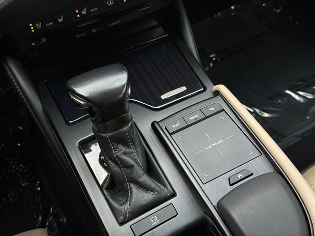 Used 2021 Lexus ES 350 Luxury w/ Accessory Package 2 image 36