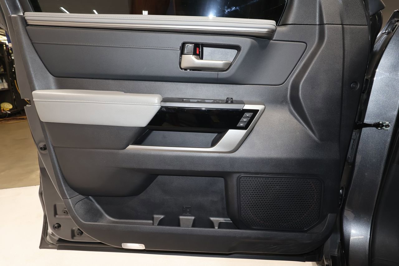 Used 2023 Toyota Tundra Limited image 21