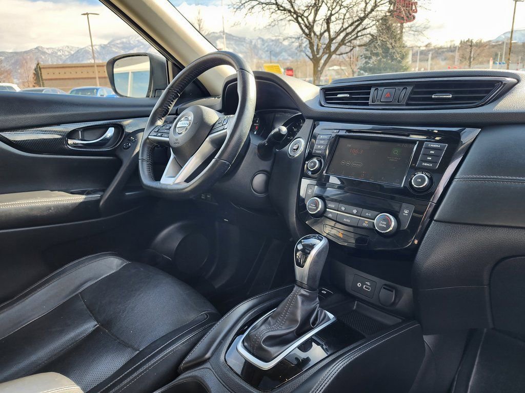 Used 2020 Nissan Rogue SL image 19