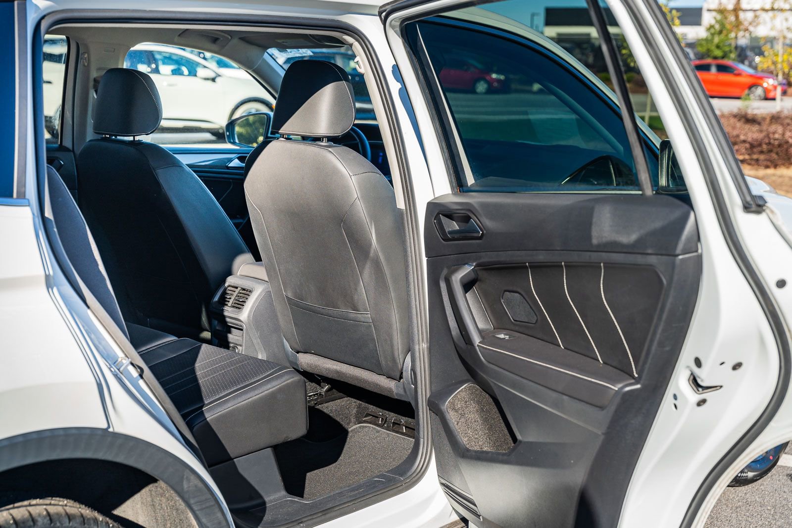 Used 2023 Volkswagen Tiguan SE image 13