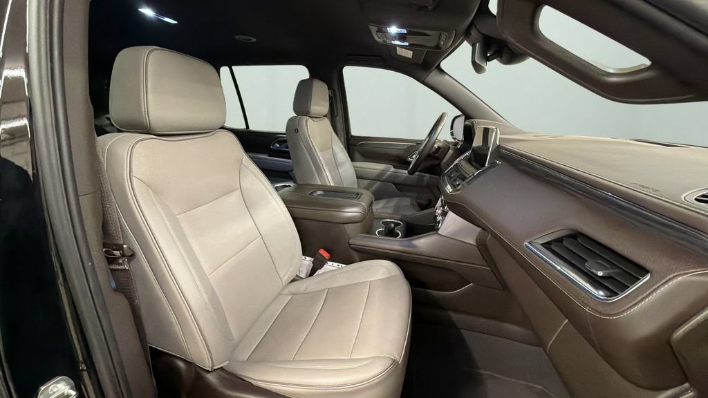 Used 2024 GMC Yukon SLT AWD/4WD image 9