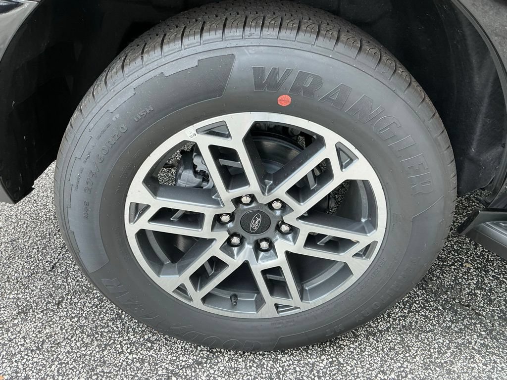New 2026 Ford Expedition Active RWD image 20