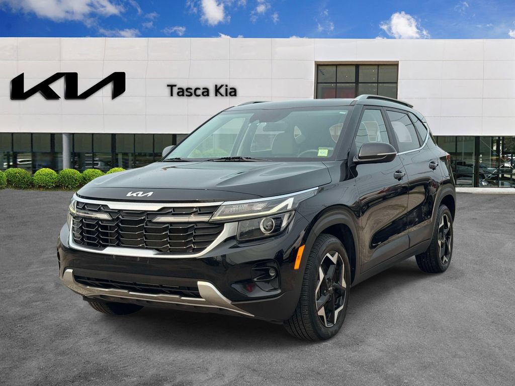 Used 2024 Kia Seltos EX AWD/4WD image 3