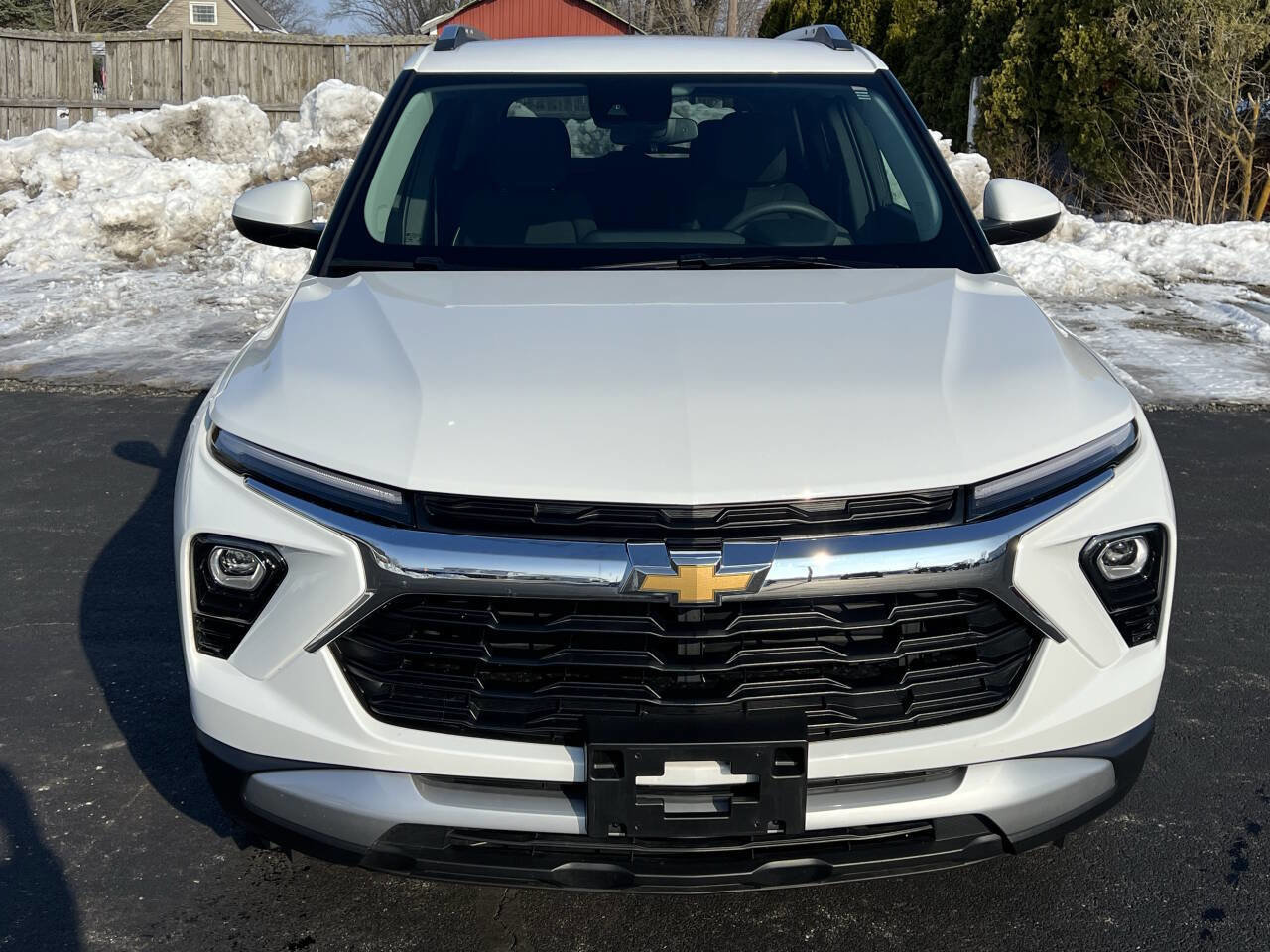 Used 2025 Chevrolet TrailBlazer LT w/ Driver Confidence Package image 2