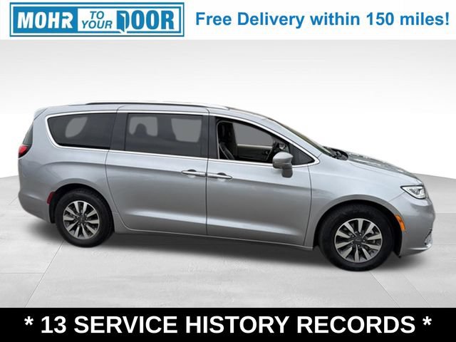 Used 2021 Chrysler Pacifica Touring-L FWD image 7