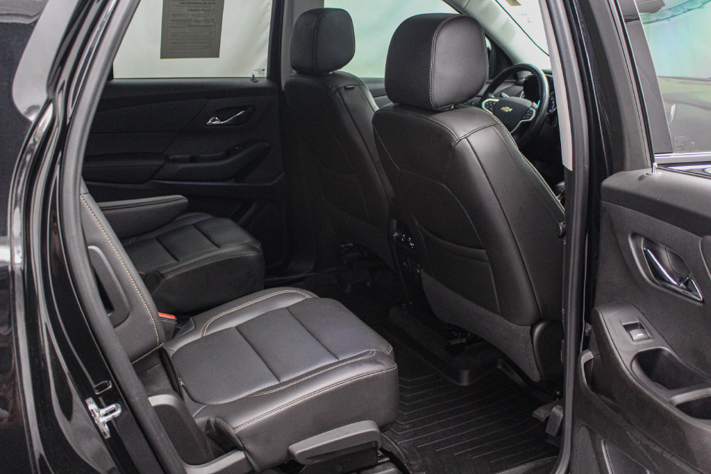 Used 2021 Chevrolet Traverse Premier w/ Redline Edition AWD/4WD image 21