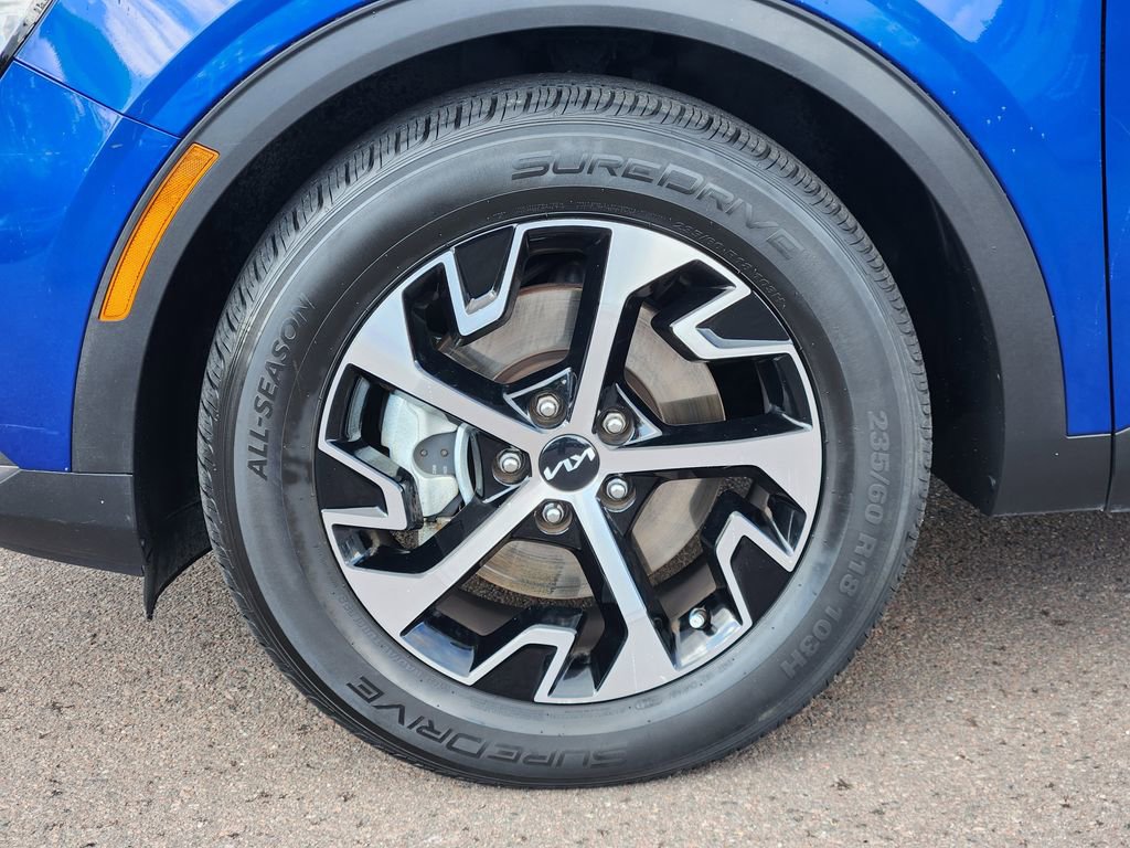 Used 2023 Kia Sportage EX image 10