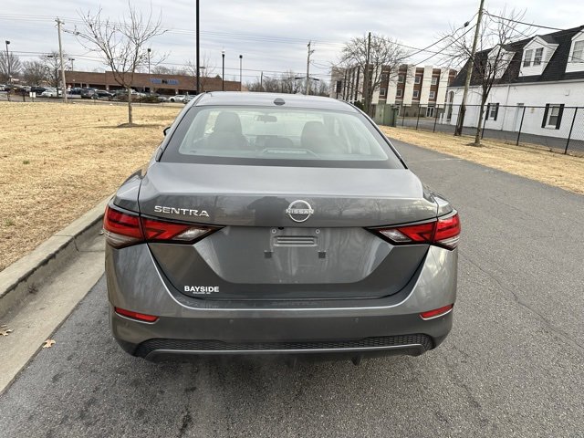 Used 2025 Nissan Sentra SV image 18
