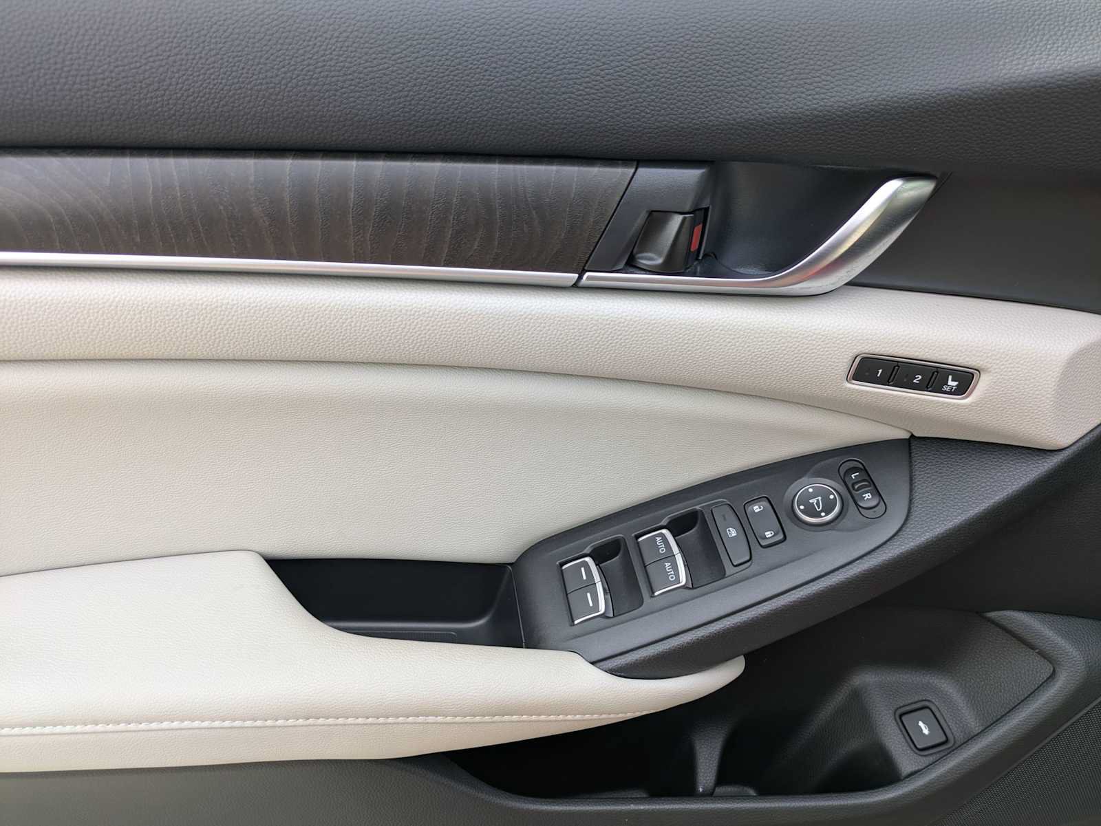 Used 2018 Honda Accord EX-L image 5