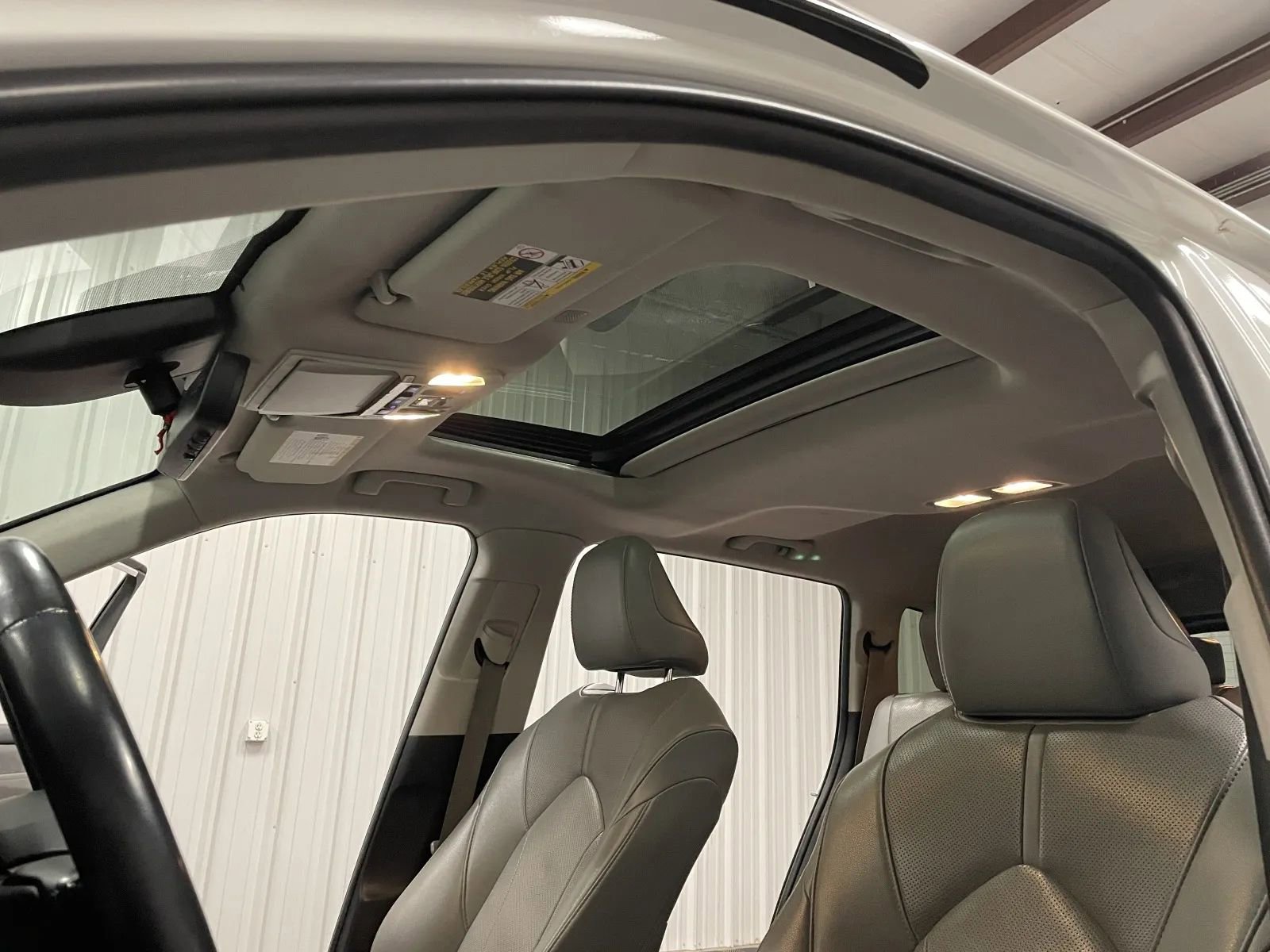 Used 2020 Toyota Highlander Limited image 38