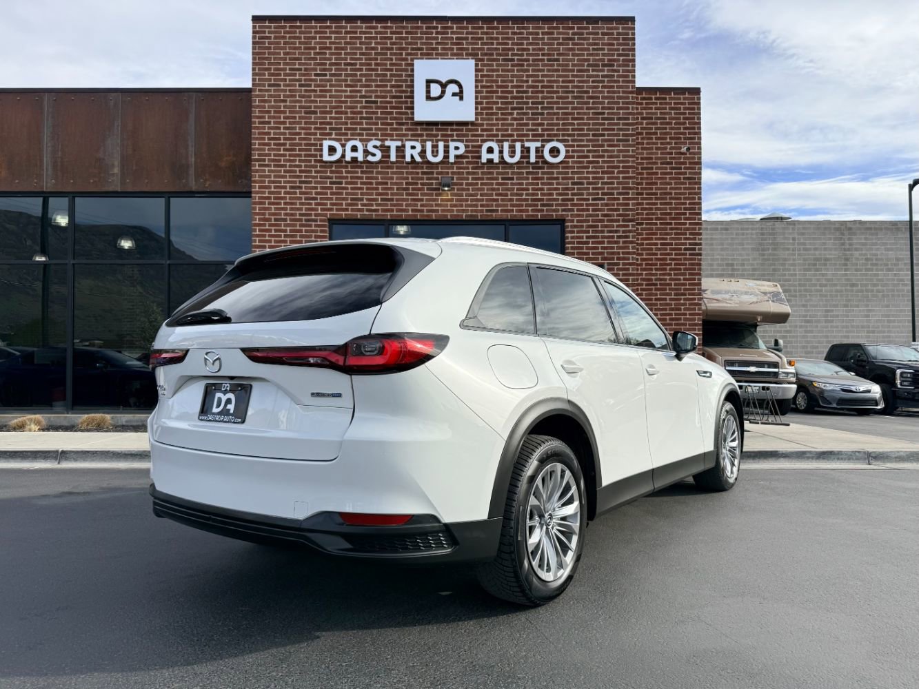 Used 2024 MAZDA CX-90 Plug-In Hybrid w/ Preferred AWD/4WD image 7
