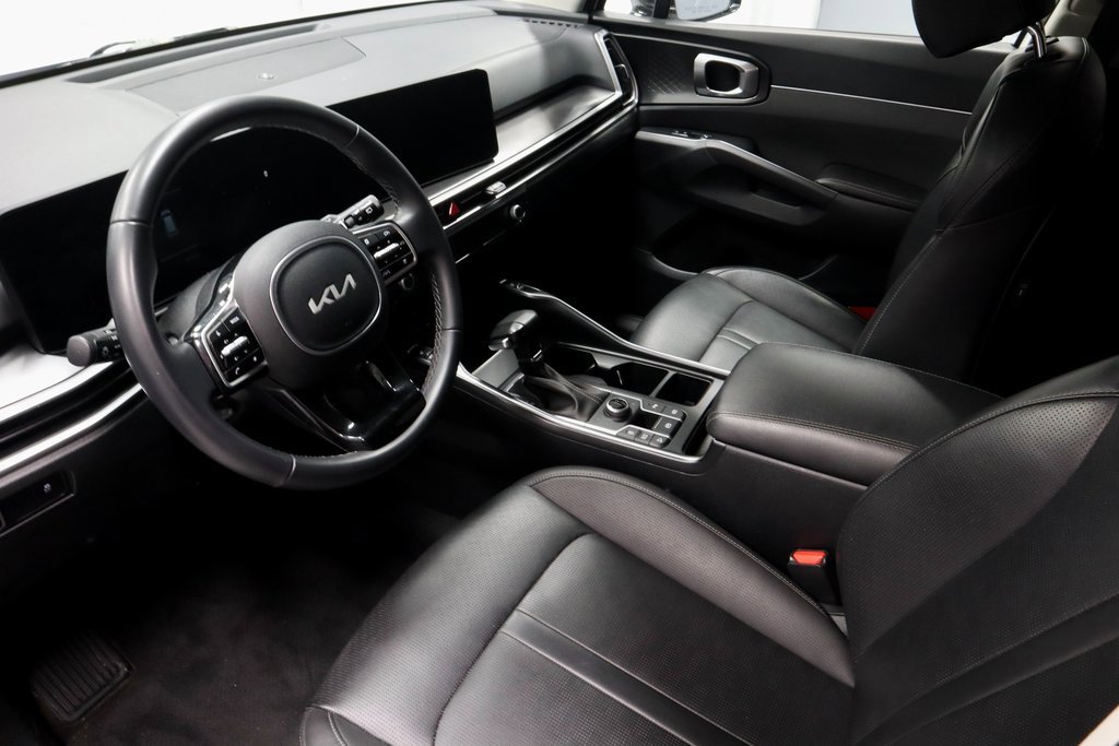 Used 2024 Kia Sorento S image 25