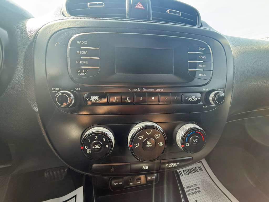 Used 2014 Kia Soul + image 15