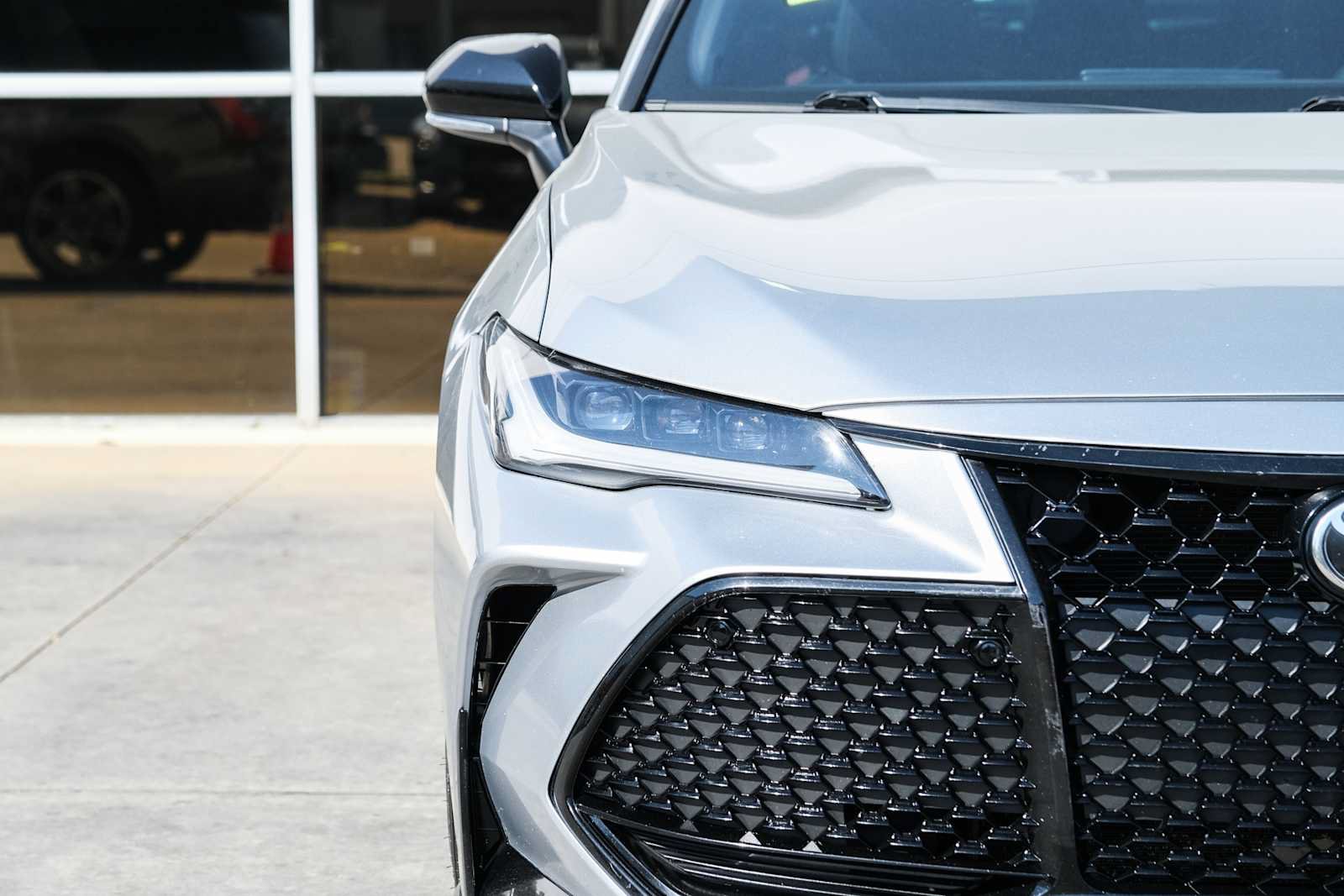 Used 2020 Toyota Avalon TRD FWD image 3