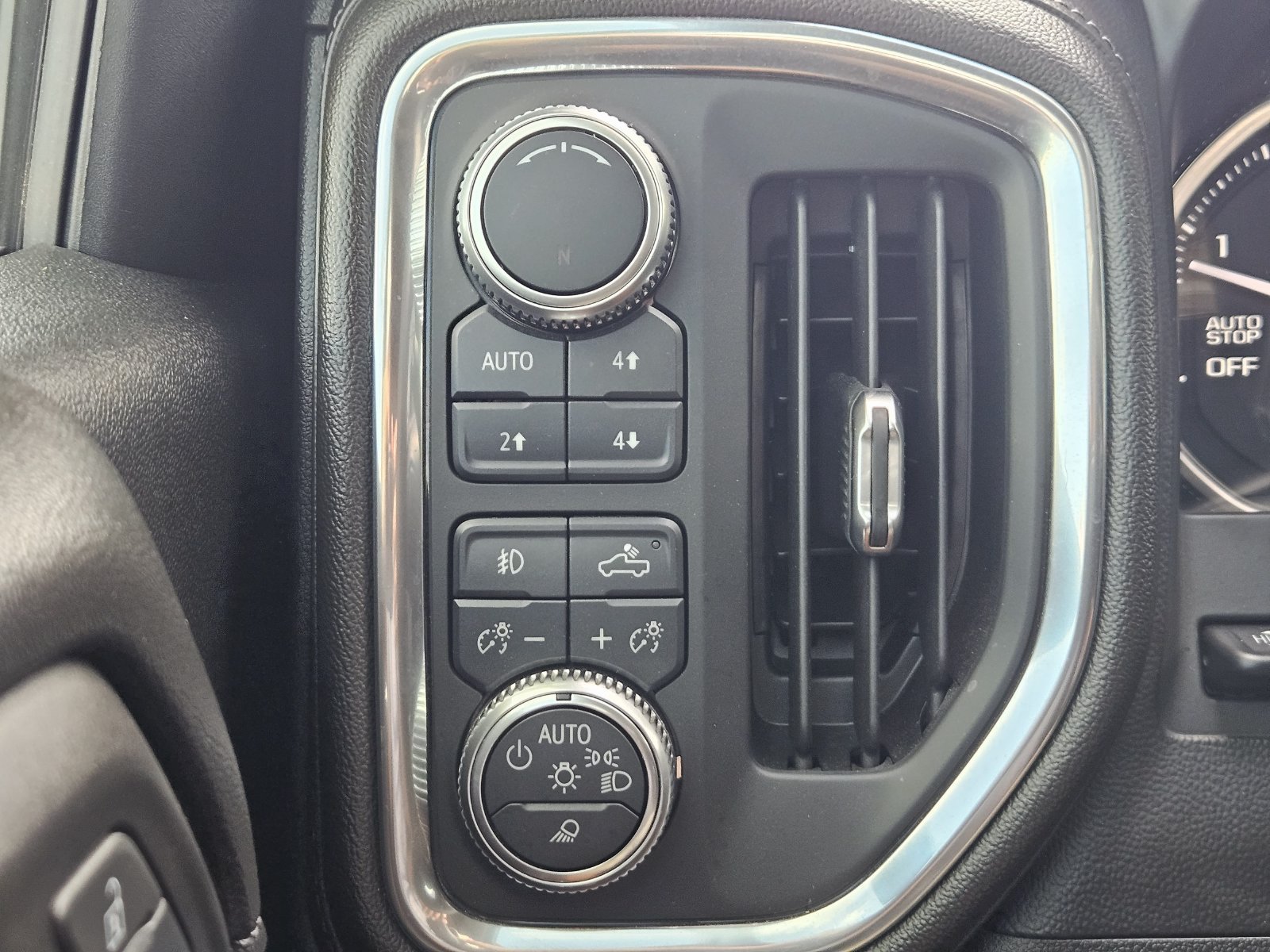 Certified 2019 GMC Sierra 1500 Denali w/ Denali Ultimate Package AWD/4WD image 26