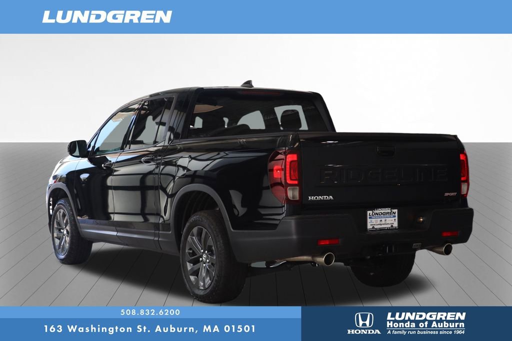 Used 2025 Honda Ridgeline Sport image 3