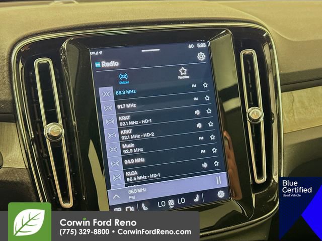 Used 2024 Volvo XC40 B5 Core image 18