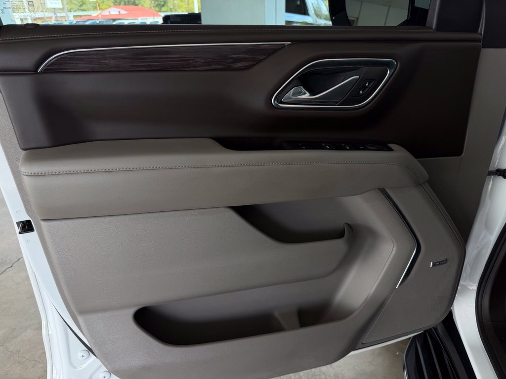 Used 2024 Chevrolet Tahoe LT AWD/4WD image 13