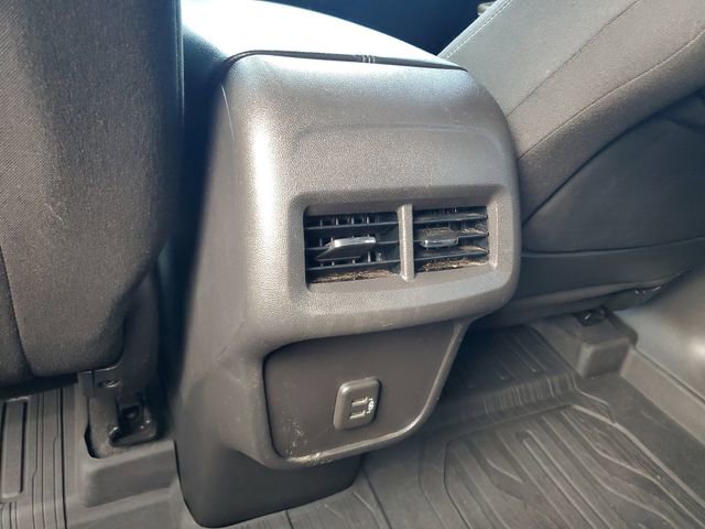 Used 2022 GMC Terrain SLE w/ Driver Convenience Package FWD image 15
