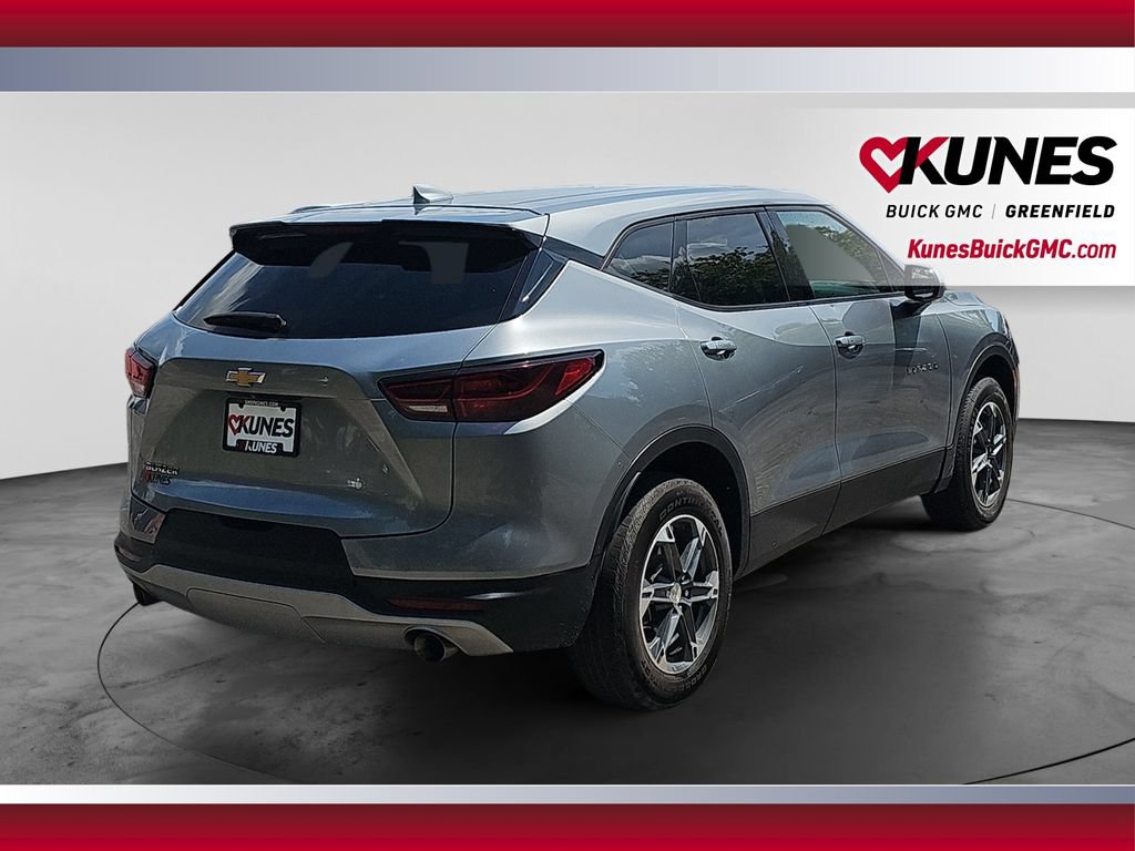 Used 2025 Chevrolet Blazer LT FWD image 10