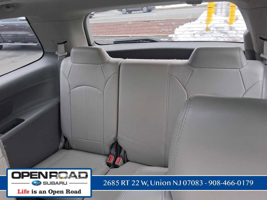 Used 2017 GMC Acadia Limited SLT image 14