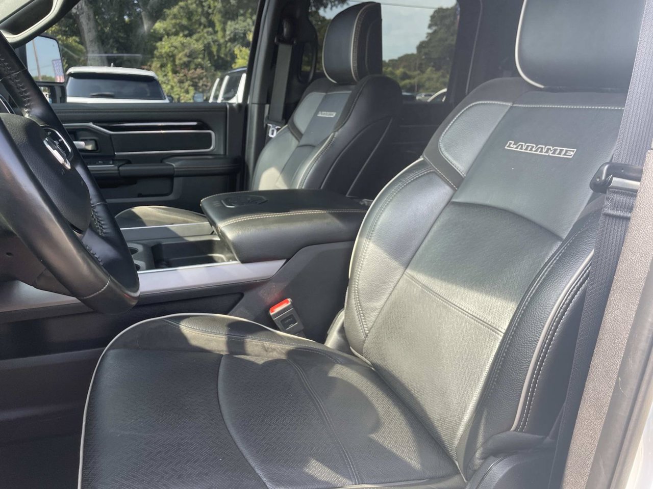 Used 2023 RAM 2500 Laramie w/ Night Edition AWD/4WD image 17