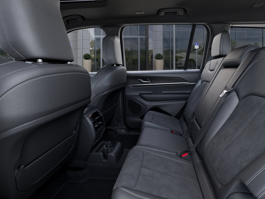 New 2026 Jeep Grand Cherokee L 2WD image 23