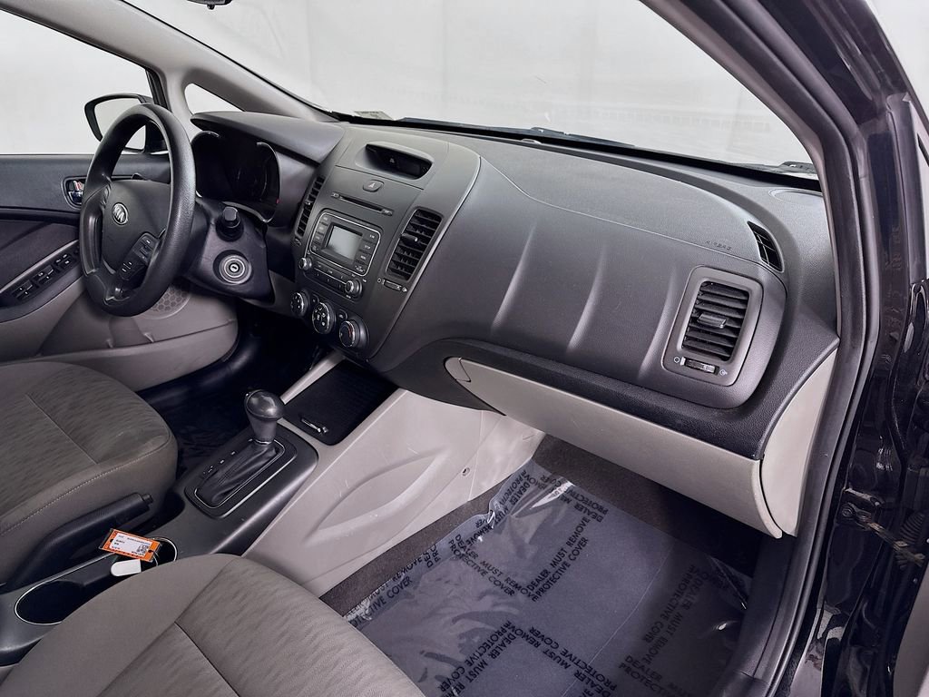 Used 2015 Kia Forte LX image 30